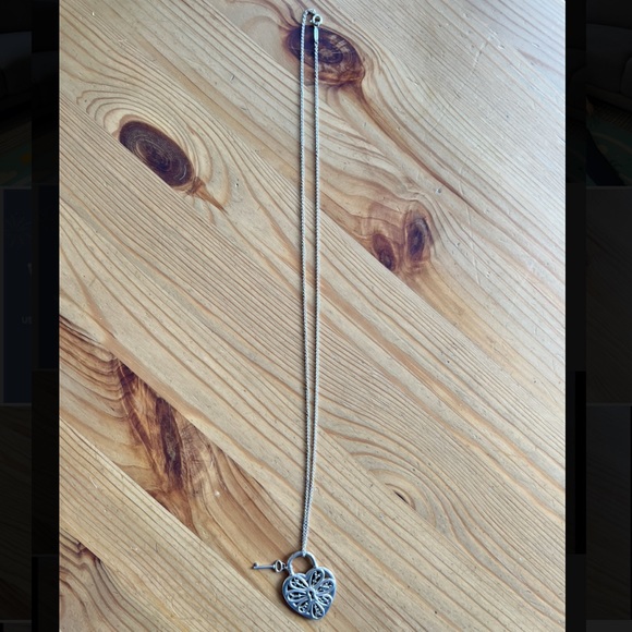 Tiffany & Co. lock and key pendant - Picture 2 of 6